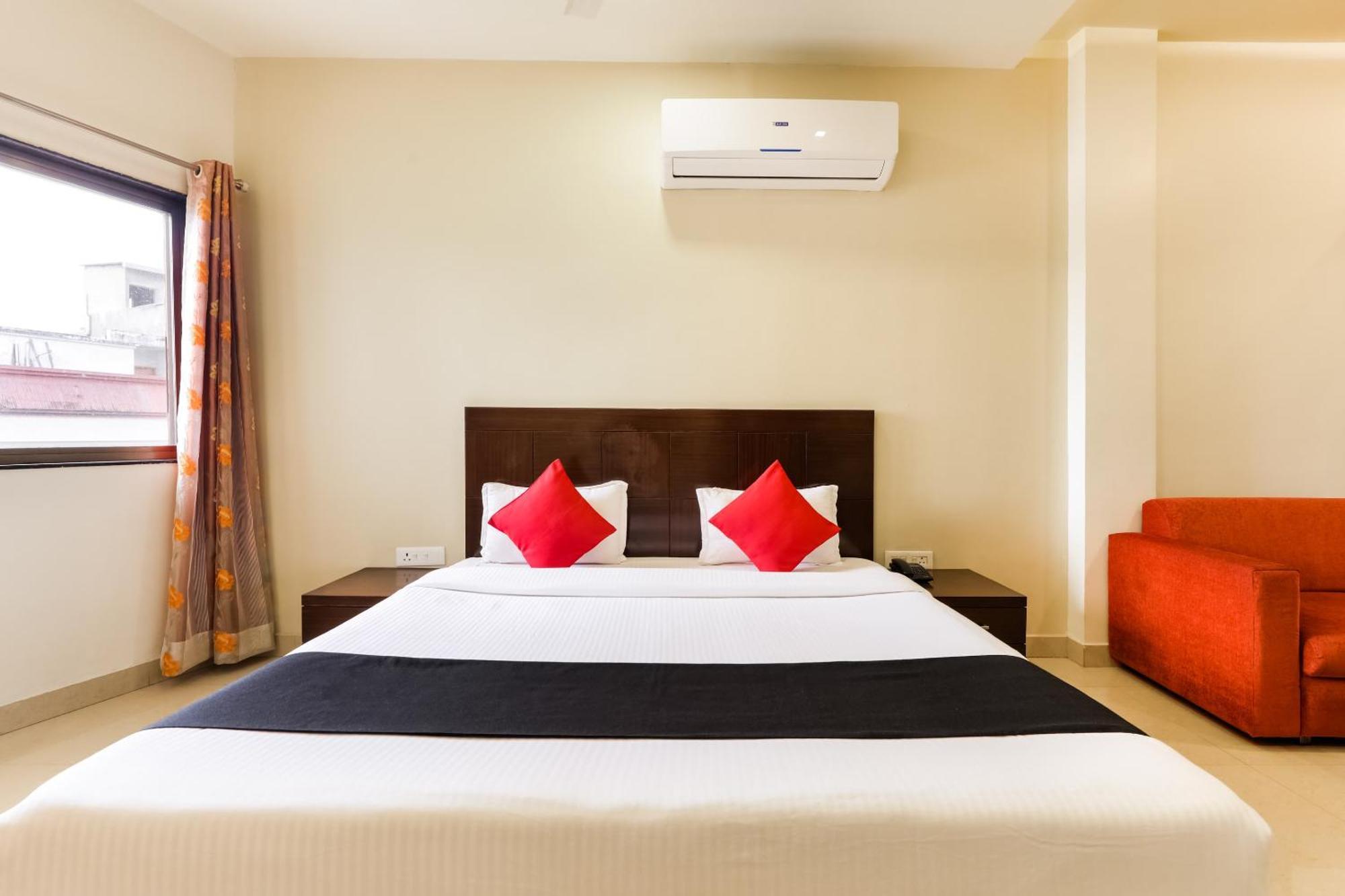 Super Townhouse Lalghati Near Airport Bhopál Kültér fotó