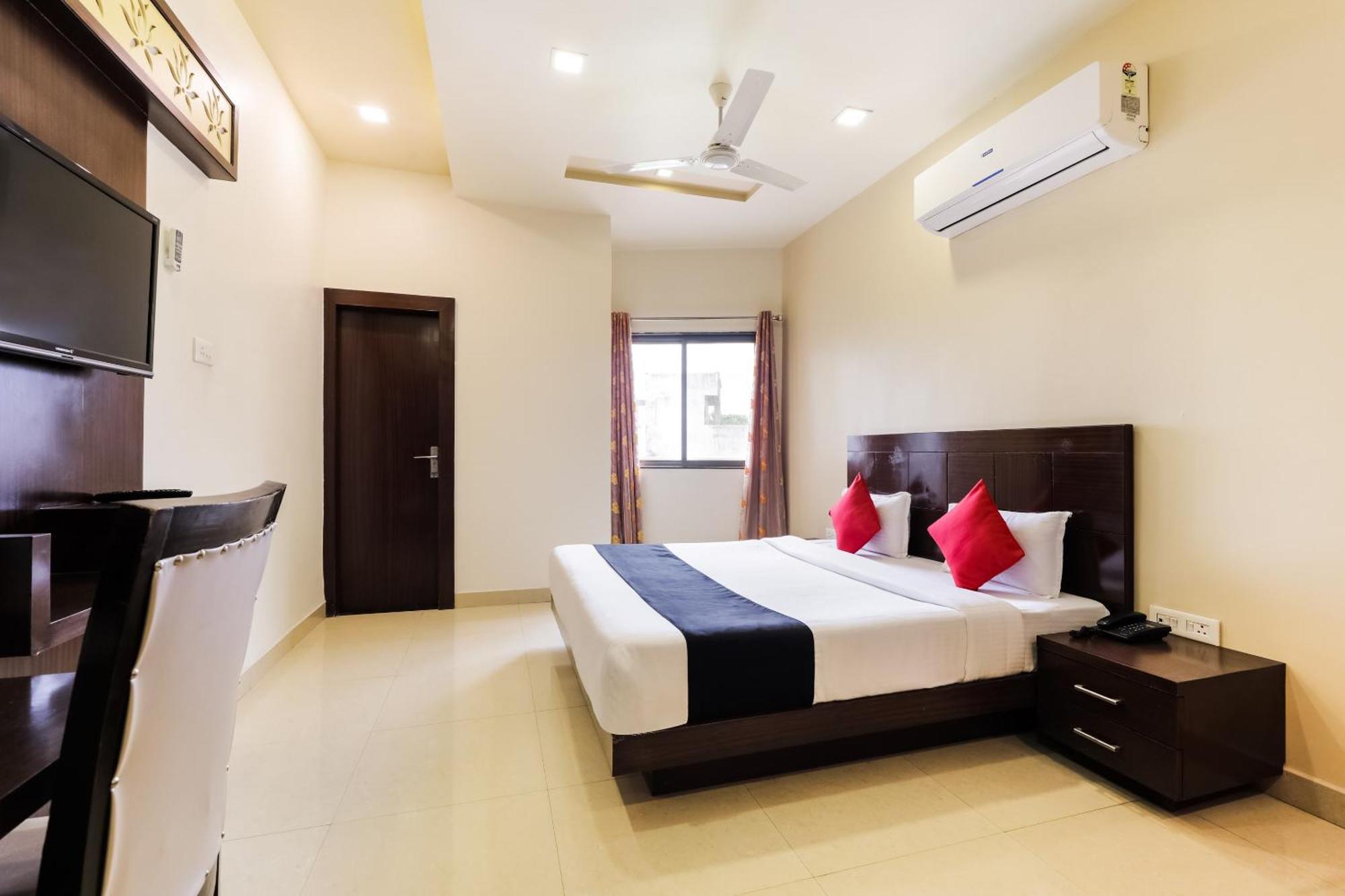 Super Townhouse Lalghati Near Airport Bhopál Kültér fotó