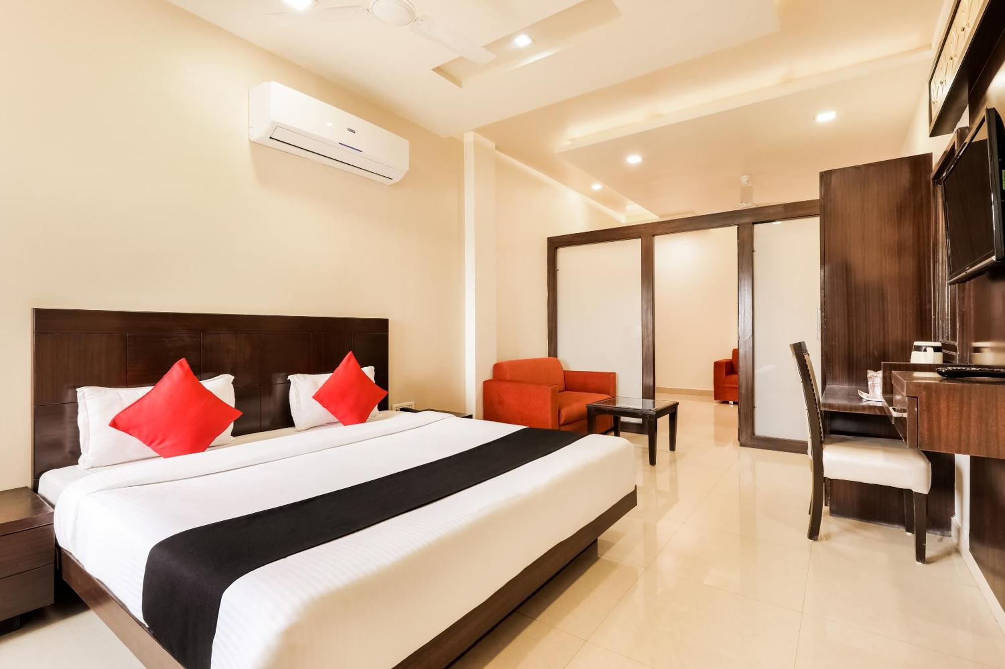 Super Townhouse Lalghati Near Airport Bhopál Kültér fotó