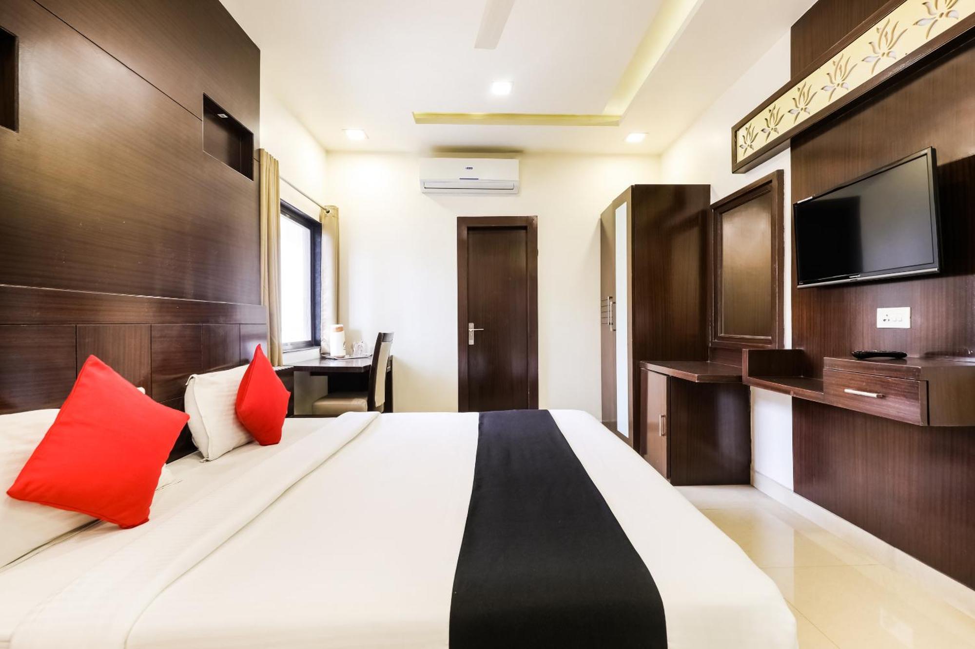 Super Townhouse Lalghati Near Airport Bhopál Kültér fotó