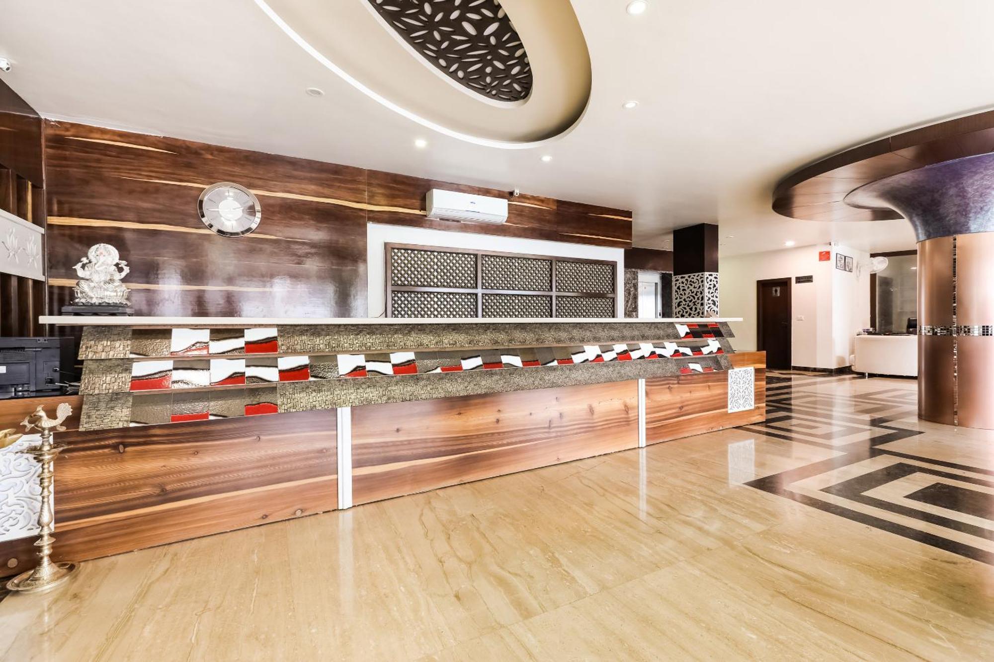 Super Townhouse Lalghati Near Airport Bhopál Kültér fotó